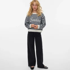 Apple Pullover 7-14y